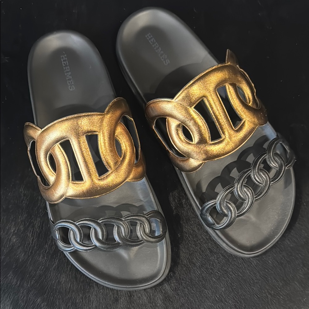 Hermès Black and Gold Extra Sandals chypre style